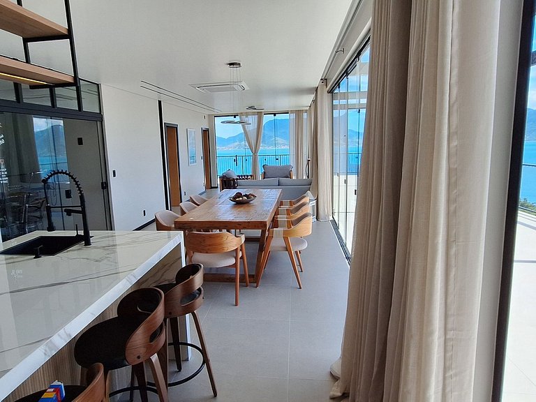 Villa con 6 suite e piscina a Ilhabela