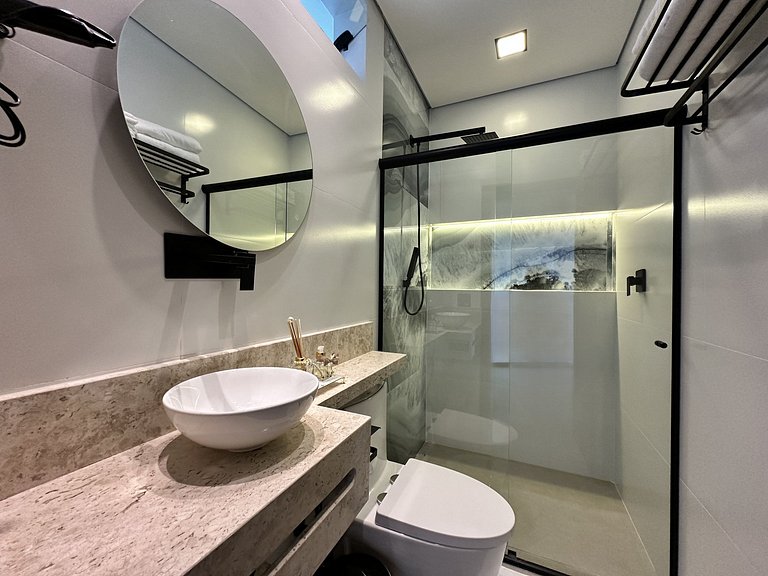 6-suite villa with pool in Ilhabela - Ilb004