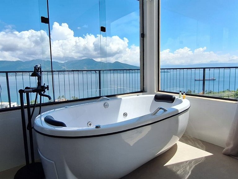 Villa con 6 suite e piscina a Ilhabela