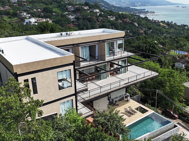 Villa de 6 suites con piscina en Ilhabela