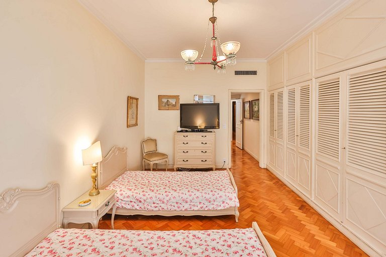 Appartement classique de 5 chambres à Arpoador