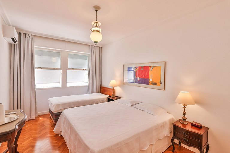 Apartamento clássico de 5 quartos no Arpoador