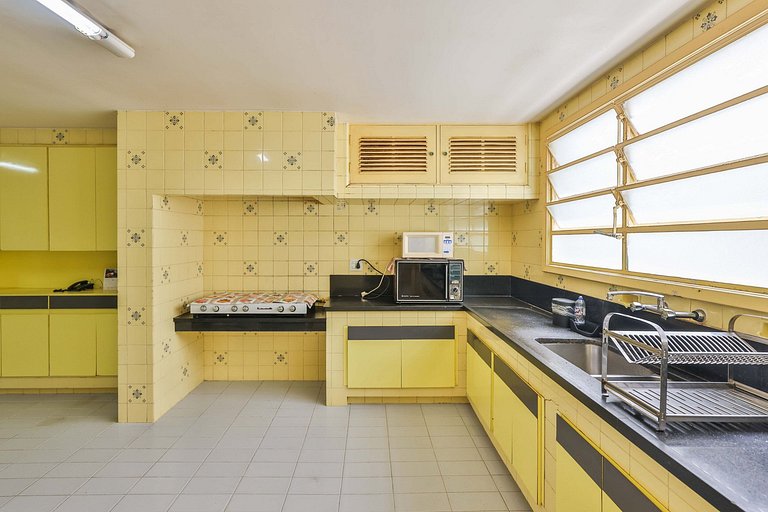 Apartamento clássico de 5 quartos no Arpoador