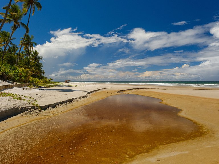 Charmosa villa com piscina em Uruçuca - Srg004