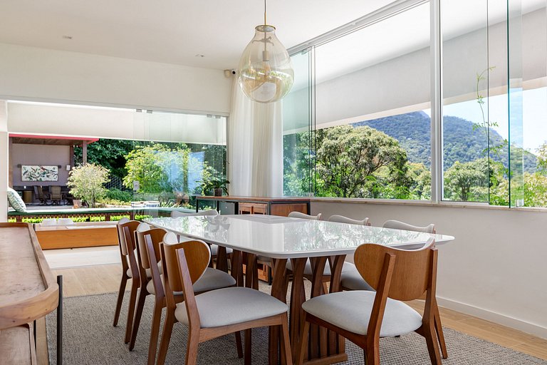 Stunning villa with pool in São Conrado - Sco015