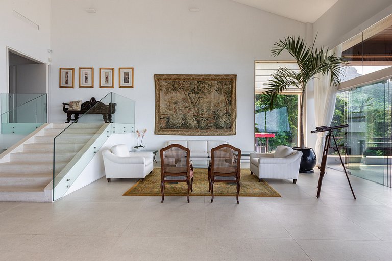 Stunning villa with pool in São Conrado - Sco015