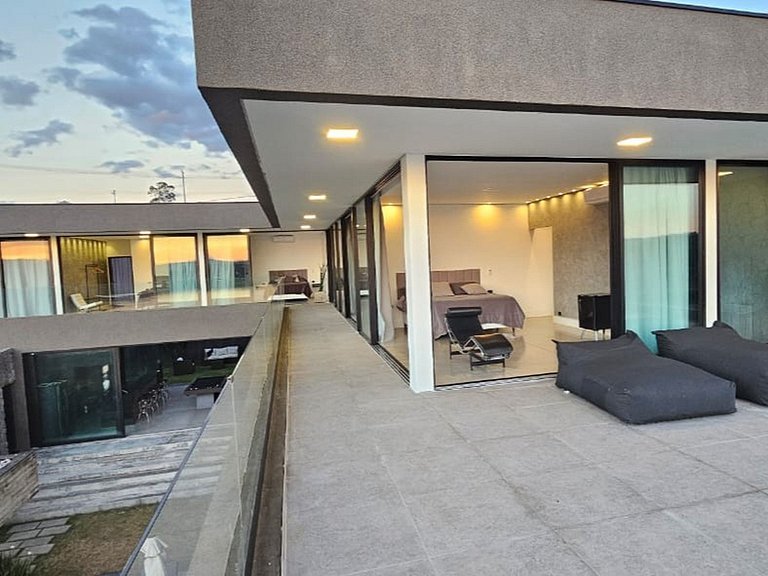 Villa de 6 suítes em Bragança Paulista - Bra001