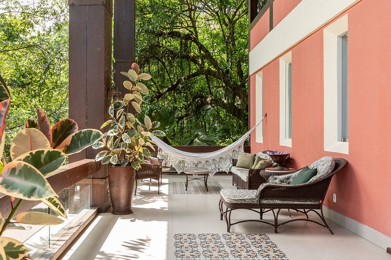 Villa immerse in nature at Itanhangá - Itg001