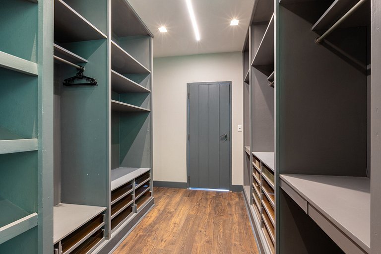 Роскошный особняк среди природы в Итаньянга - Itg001