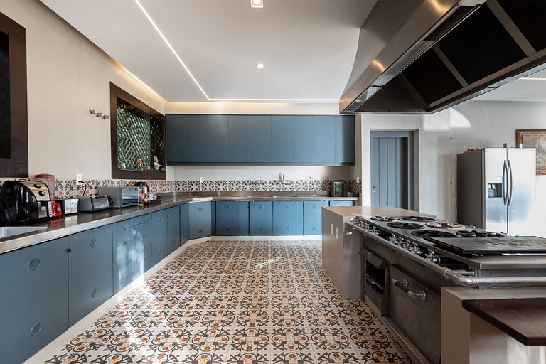 Mansão em meio à natureza no Itanhangá - Itg001