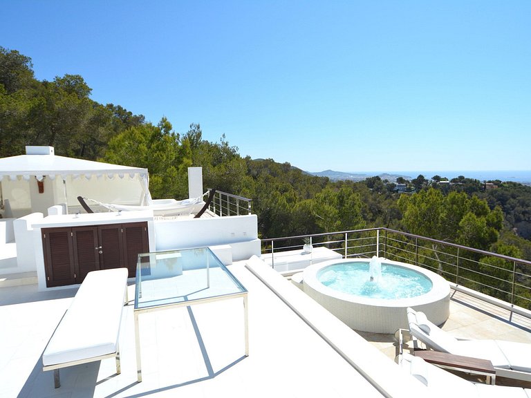 Favolosa villa con 8 suite a Ibiza
