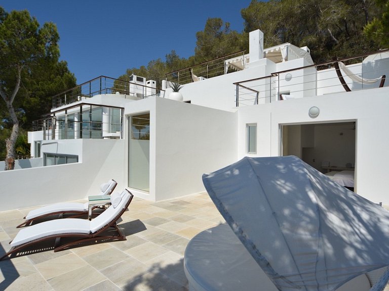 Fabulous 8-suite villa in Ibiza - Ibz001