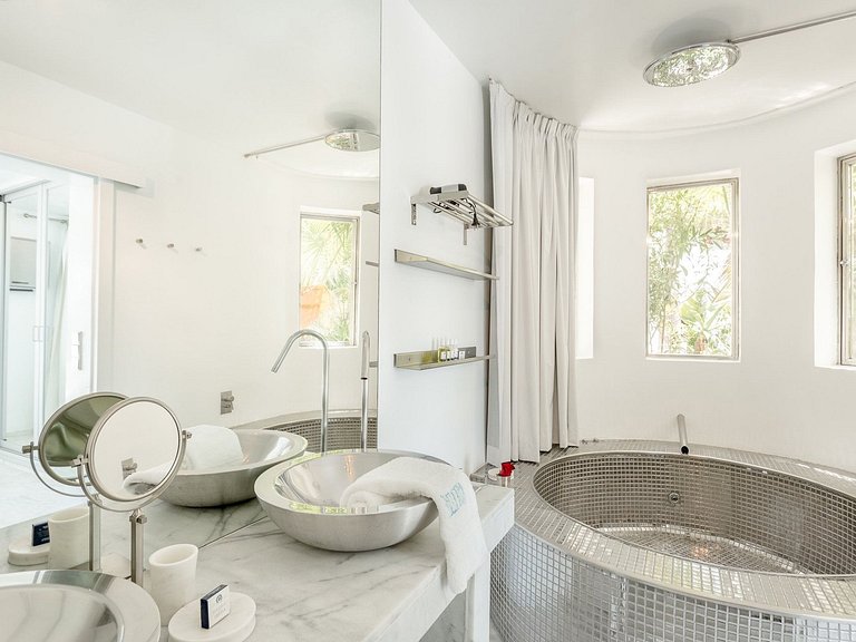 Charmante villa de 5 suites à Ibiza - Ibz002