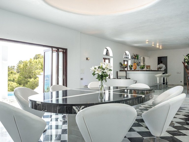 Charmante villa de 5 suites à Ibiza - Ibz002