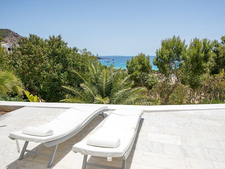Charmosa villa de 5 suítes em Ibiza - Ibz002