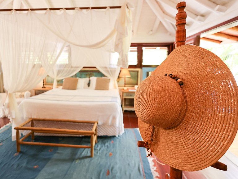 Sea front villa with pool in Trancoso - Trc045