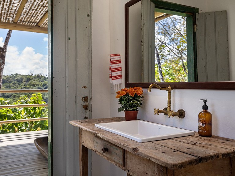 Villa com píscina e linda vista