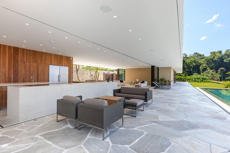 Mansion with 4 suites in Paraty - Pty005