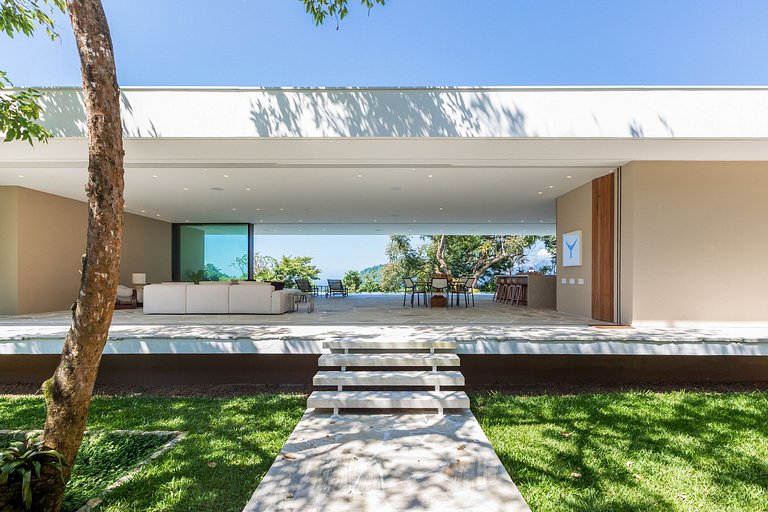 Mansion with 4 suites in Paraty - Pty005