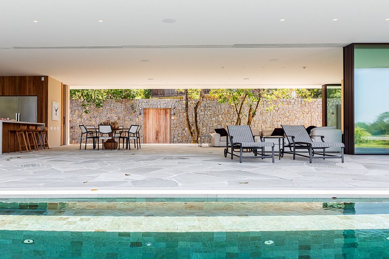 Mansion with 4 suites in Paraty - Pty005