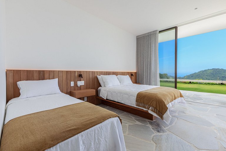 Mansion with 4 suites in Paraty - Pty005