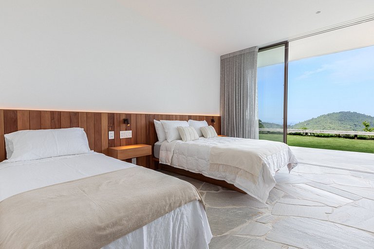 Mansion with 4 suites in Paraty - Pty005