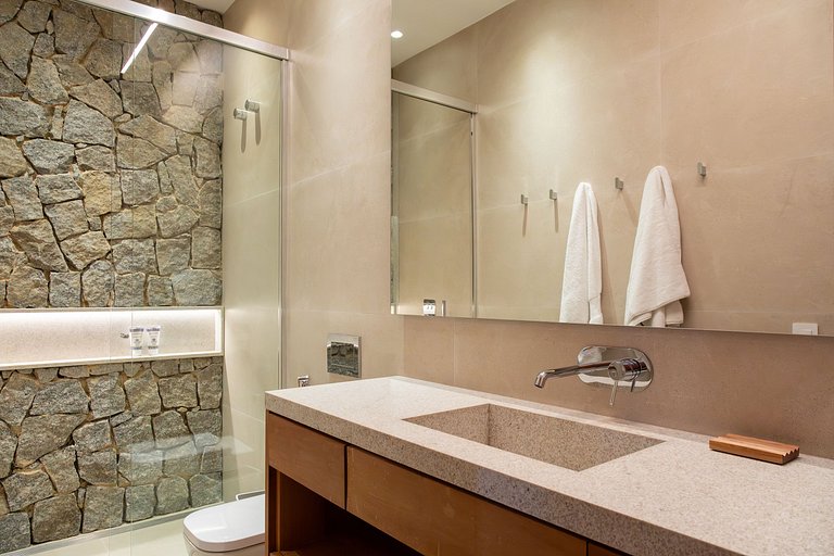 Mansion with 4 suites in Paraty - Pty005