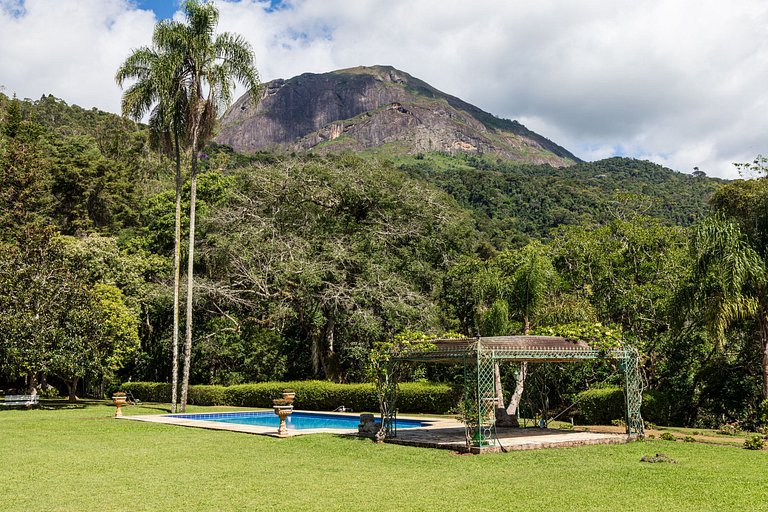 Casa con piscina a Teresópolis