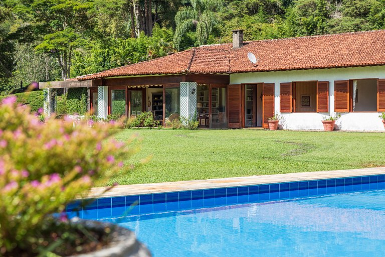 House with pool in Teresópolis - Ter001