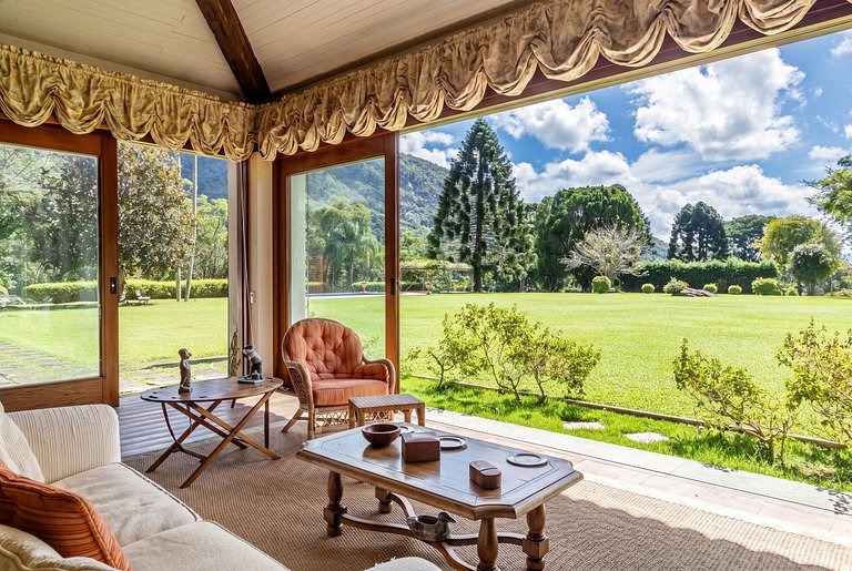 Casa con piscina a Teresópolis