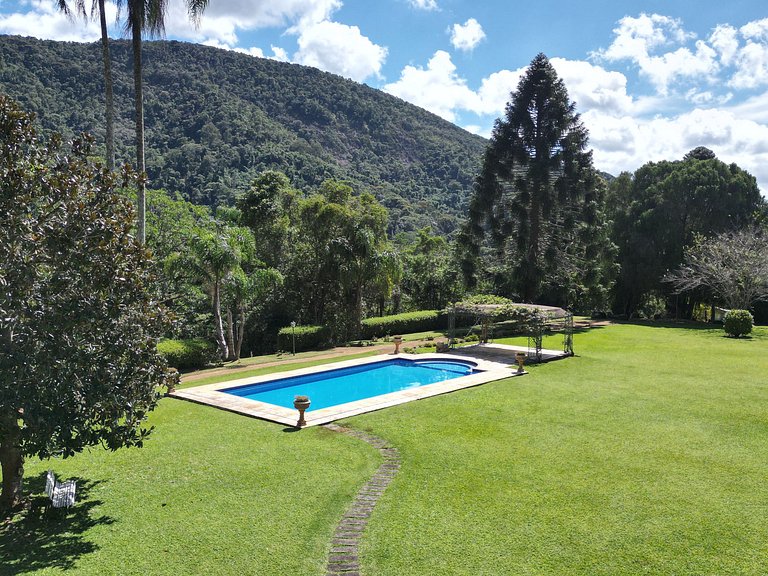 Casa con piscina a Teresópolis