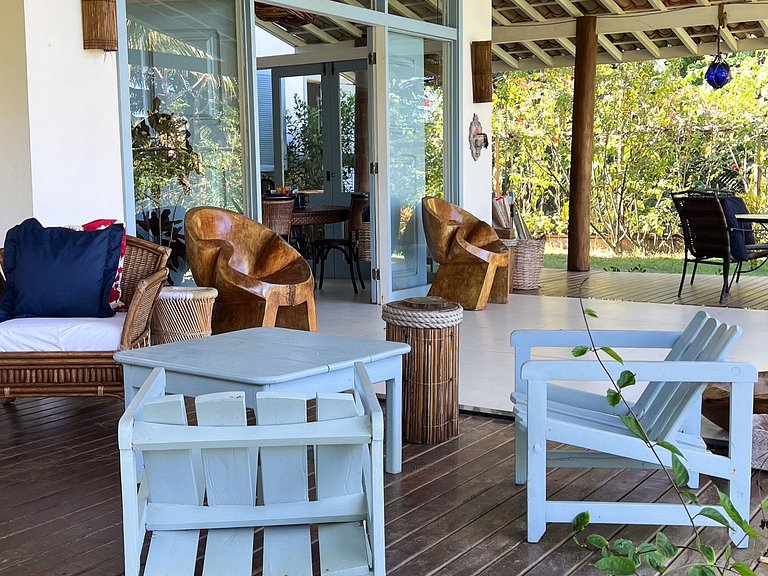 Beachfront house in Serra Grande