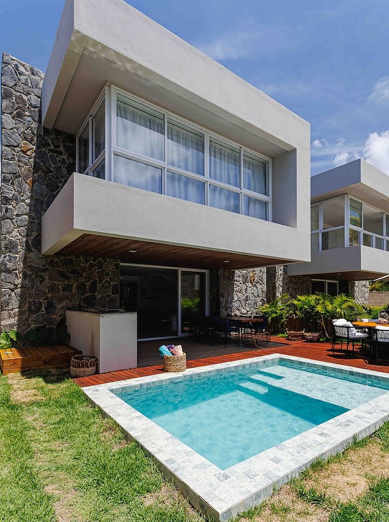 Casa com piscina em Barra de Camaragibe