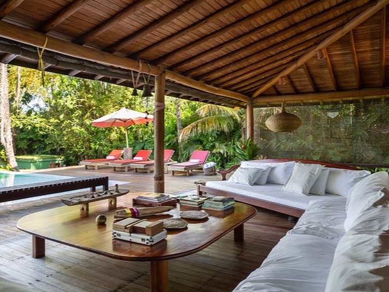 Charmosa casa frente-mar em Trancoso