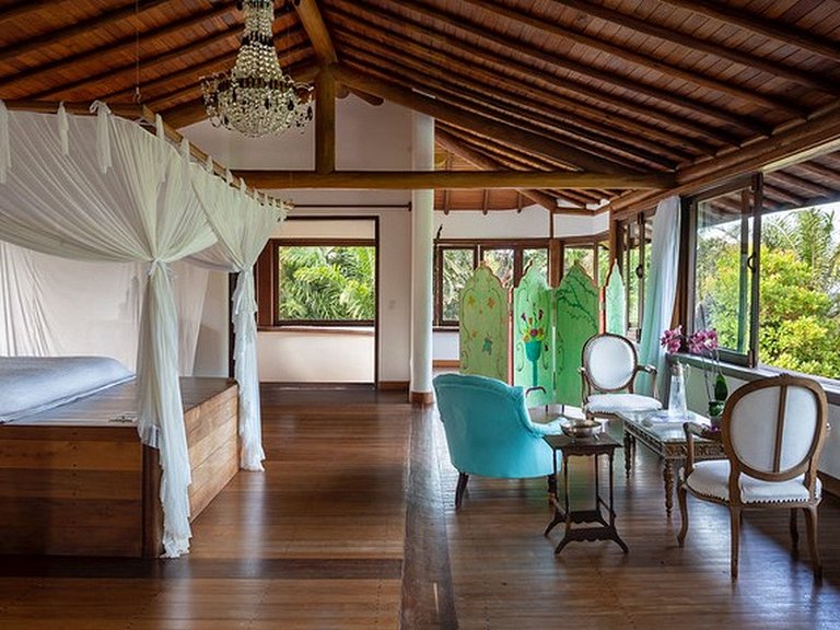 Charming seafront house in Trancoso
