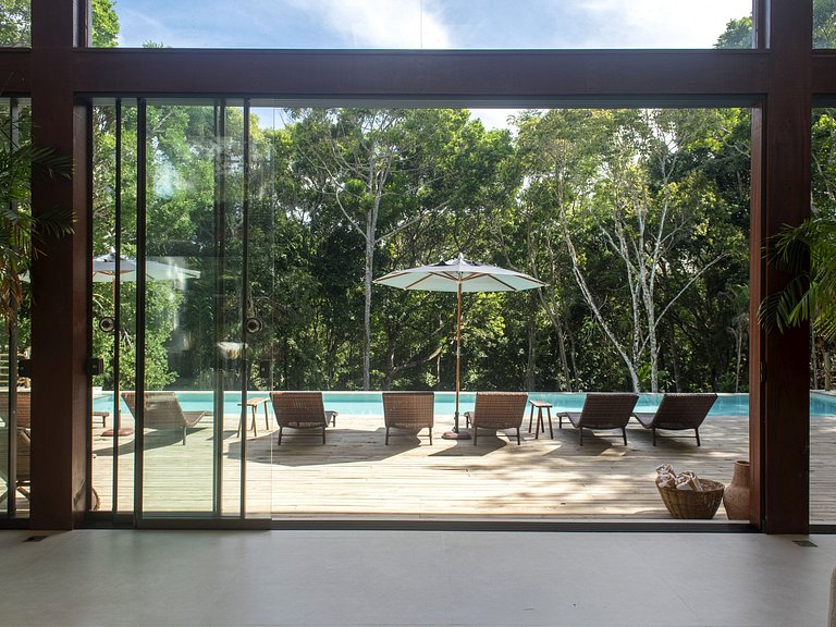 Mansion with pool in Trancoso