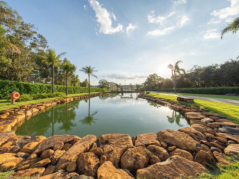Beautiful house facing the lake in Avaré