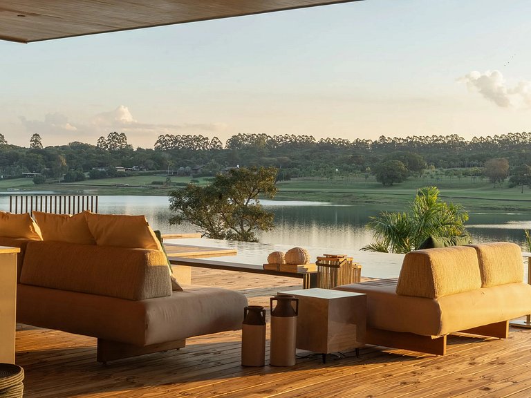 Beautiful house facing the lake in Avaré