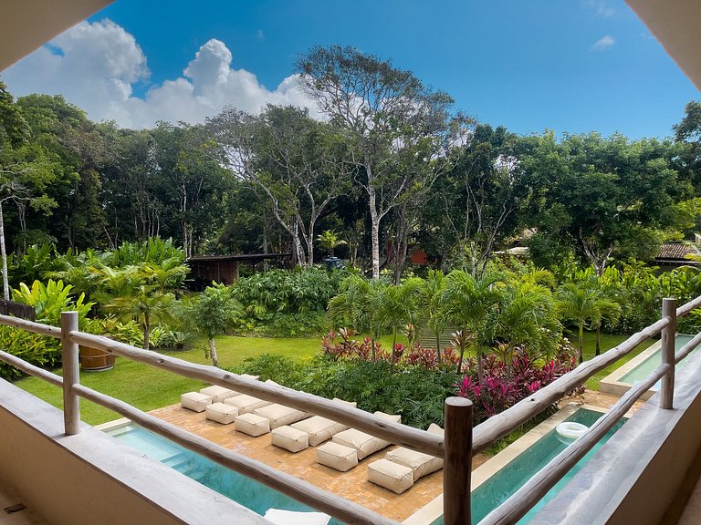 Luxurious mansion in Altos de Trancoso