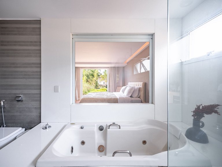 Charming mansion in Barra da Tijuca