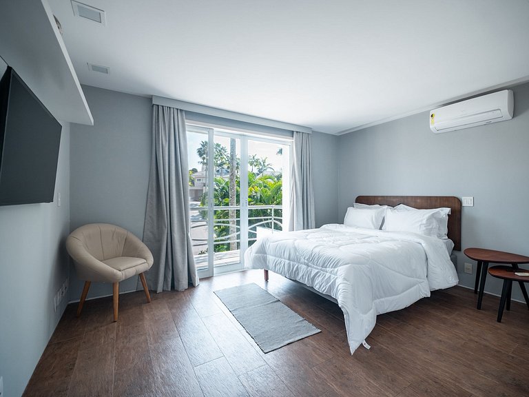 Charming mansion in Barra da Tijuca