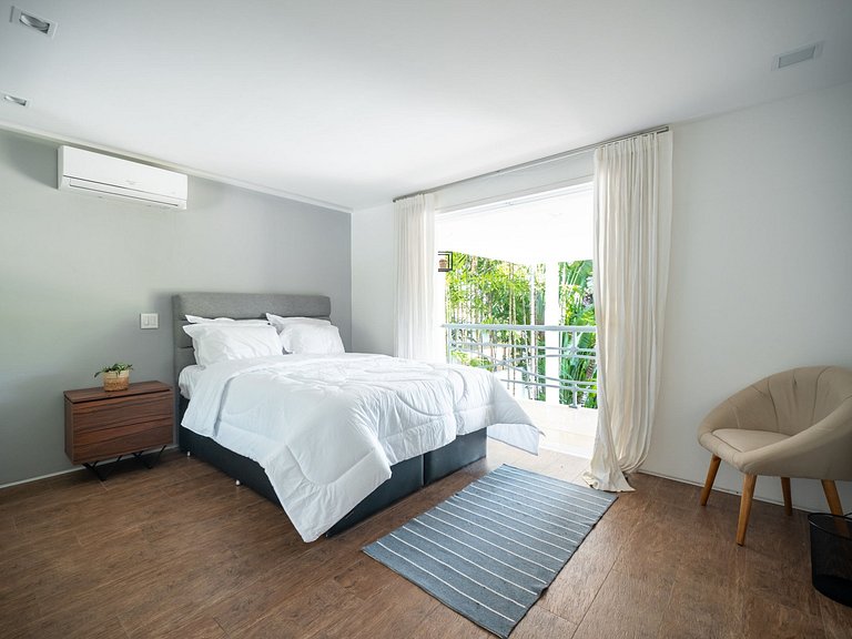 Charming mansion in Barra da Tijuca