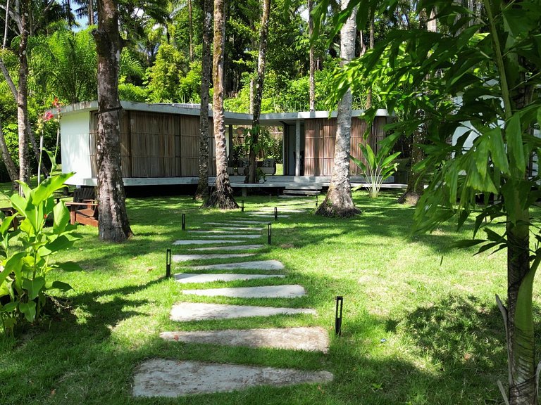 House designed by Niemeyer in Boipeba