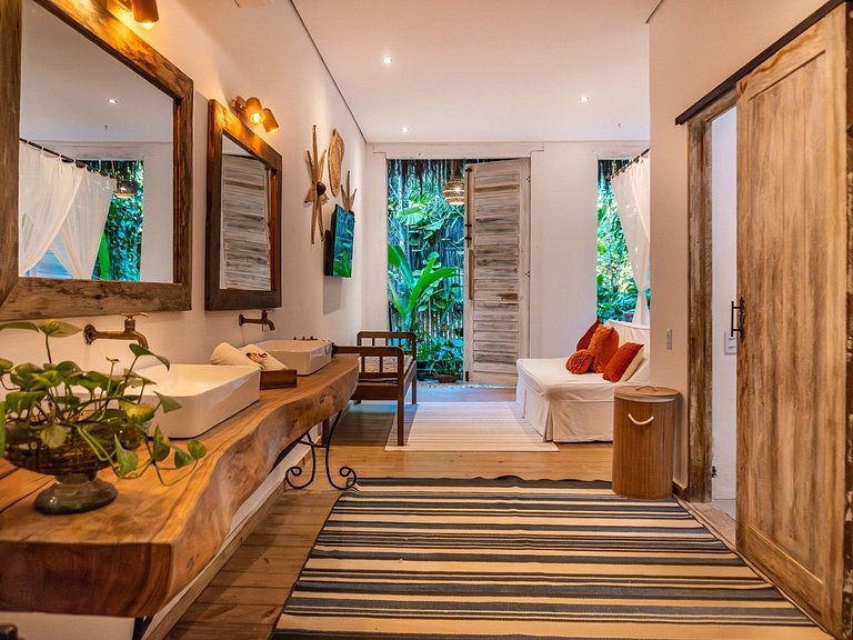 Charming house with pool in Trancoso