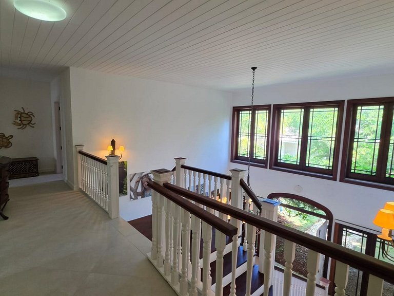 Sea front villa in Praia do Forte