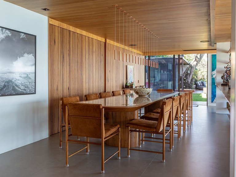 Spectacular house with a pool in Joá