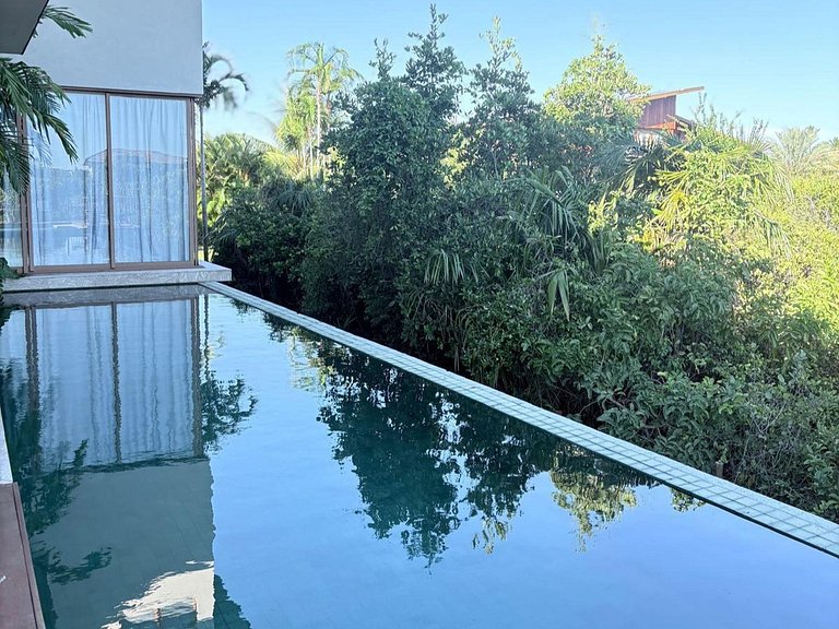 House with a sea view in Praia do Forte