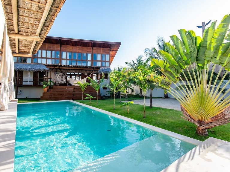 Charmosa casa com piscina em Vila Tatajuba - Cea021
