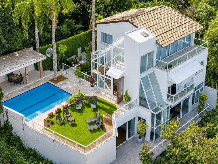 Luxuosa casa em São Conrado