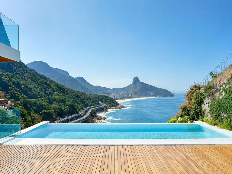 Villa di Lusso Vista Mare a Joá - Joa015
